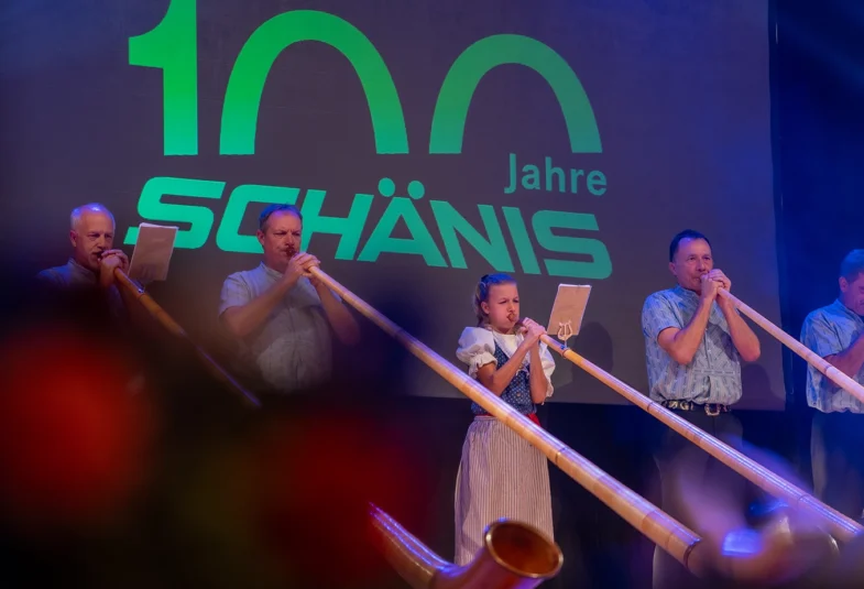 Musikeinlage am 100-Jahr-Jubiläum der STS Systemtechnik Schänis